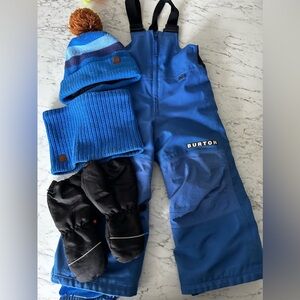 Snow pants 2T and accessories.